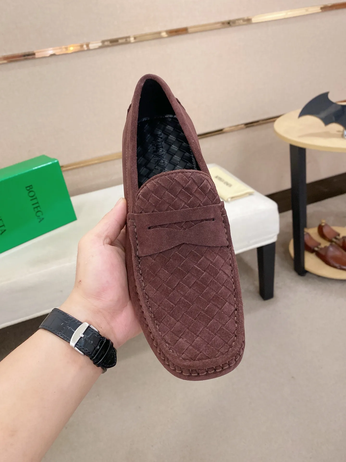 Men's shoes 💰 400💰 (Niu Li + Niu Pad) [BV] latest hot style‼ ️Casual men's shoes, uppers imported deer pattern first-layer cowhide ➕Full imported cowhide lining✔️Exquisite workmanship, excellent foot feel, special rubber soles✔️, cool and fashionable, the latest fashion, fashionable outsole, hurry up. Code number: 38-44 (can be customized to 37.45, non-refundable)